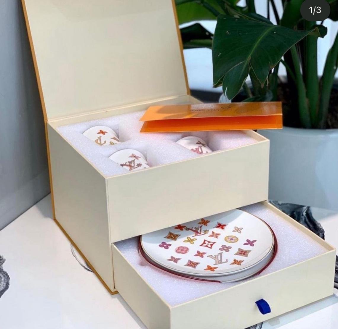 Louis Vuitton   LV  Tea set - Louis Vuitton Cups | Aleppo Gift UAE